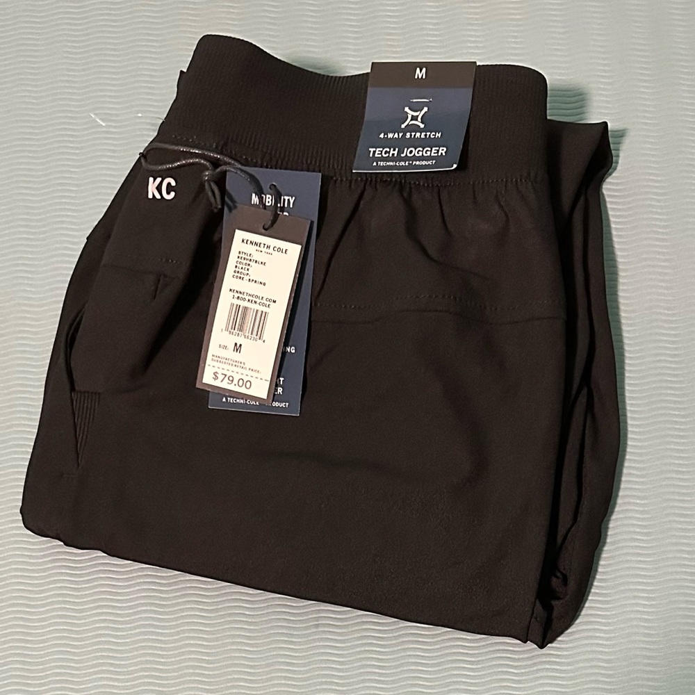 New KENNETH COLE Man pants size, medium slim fit lightweight